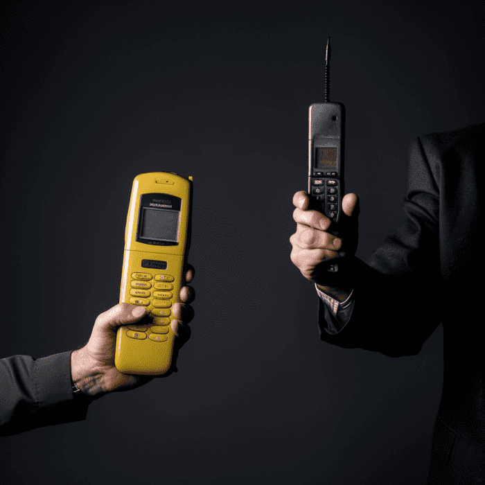 Satellite Phones vs Traditional Cell Phones: Making the Right Choice for Remote Operations, 